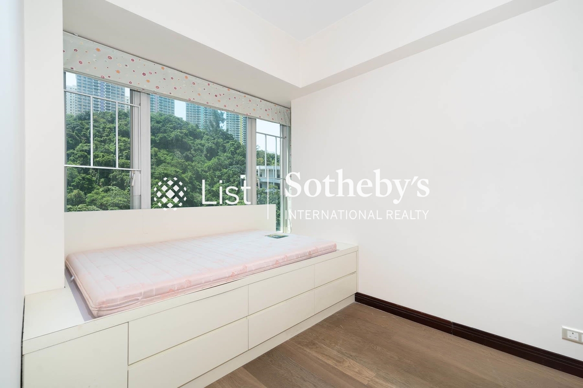 The Legend 名門 | Third Bedroom