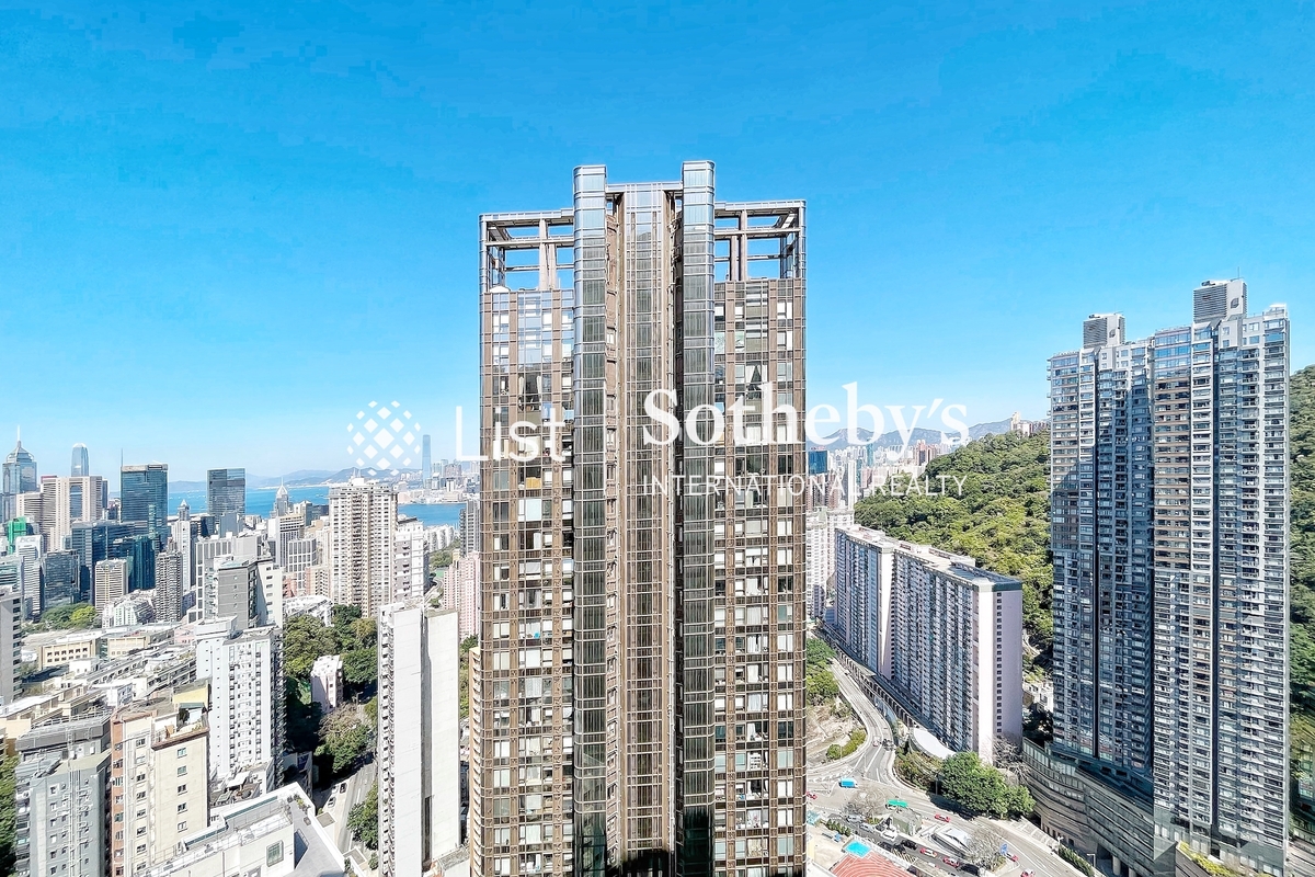 The Legend 名門 | View from Living and Dining Room