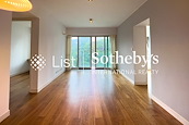 The Legend 名門 | Living and Dining Room