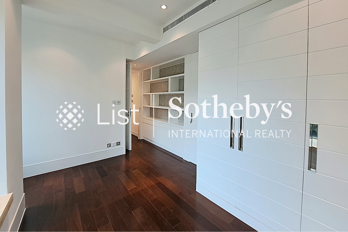 The Legend 名門 | Second Bedroom