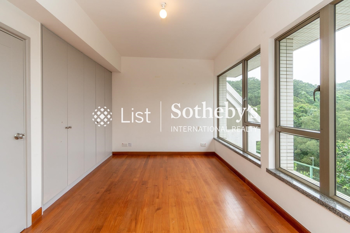 Mount Austin Estate 山景花園別墅 | Third Bedroom