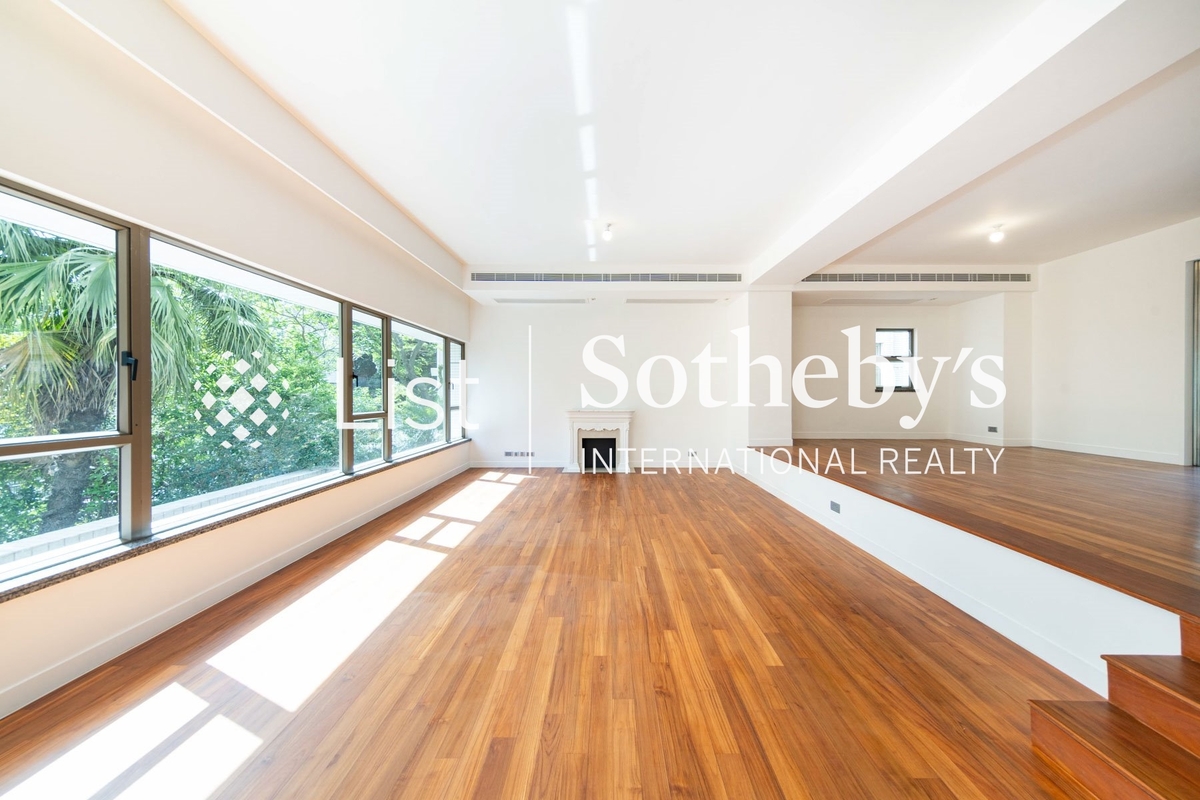 Mount Austin Estate 山景花园别墅 | Living and Dining Room