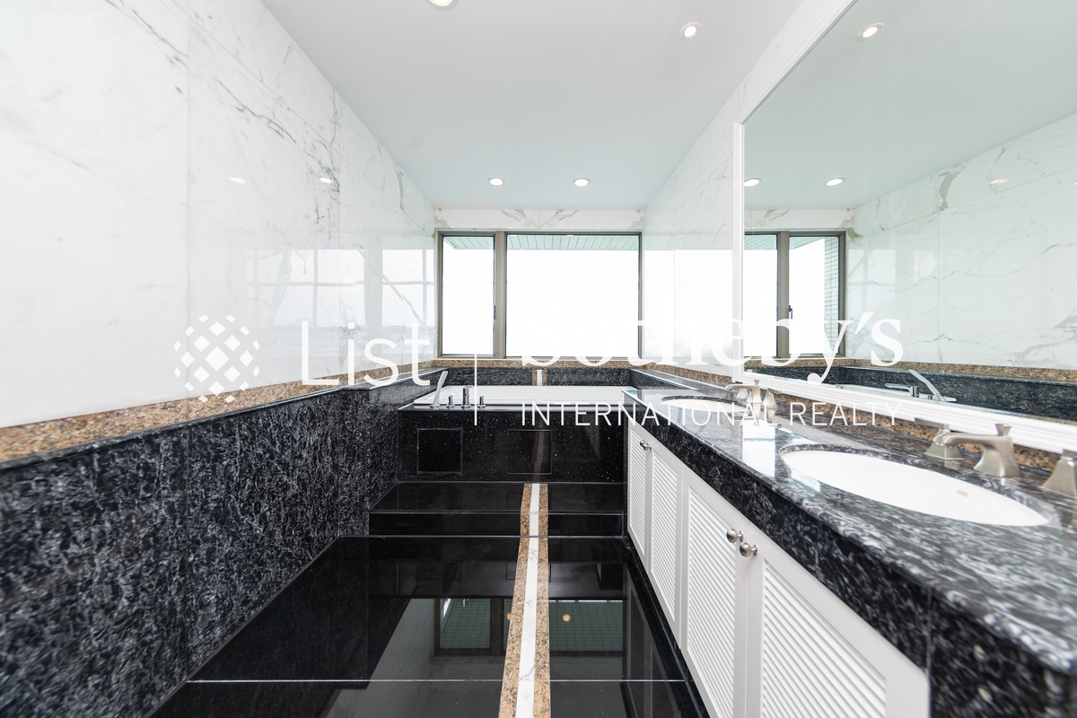 Mount Austin Estate 山景花园别墅 | Guest Bathroom