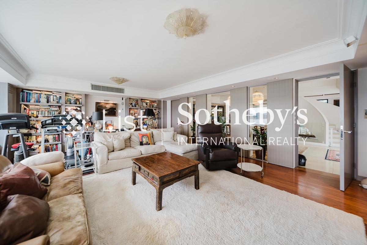 The Riviera 滿湖花園 | Family Room