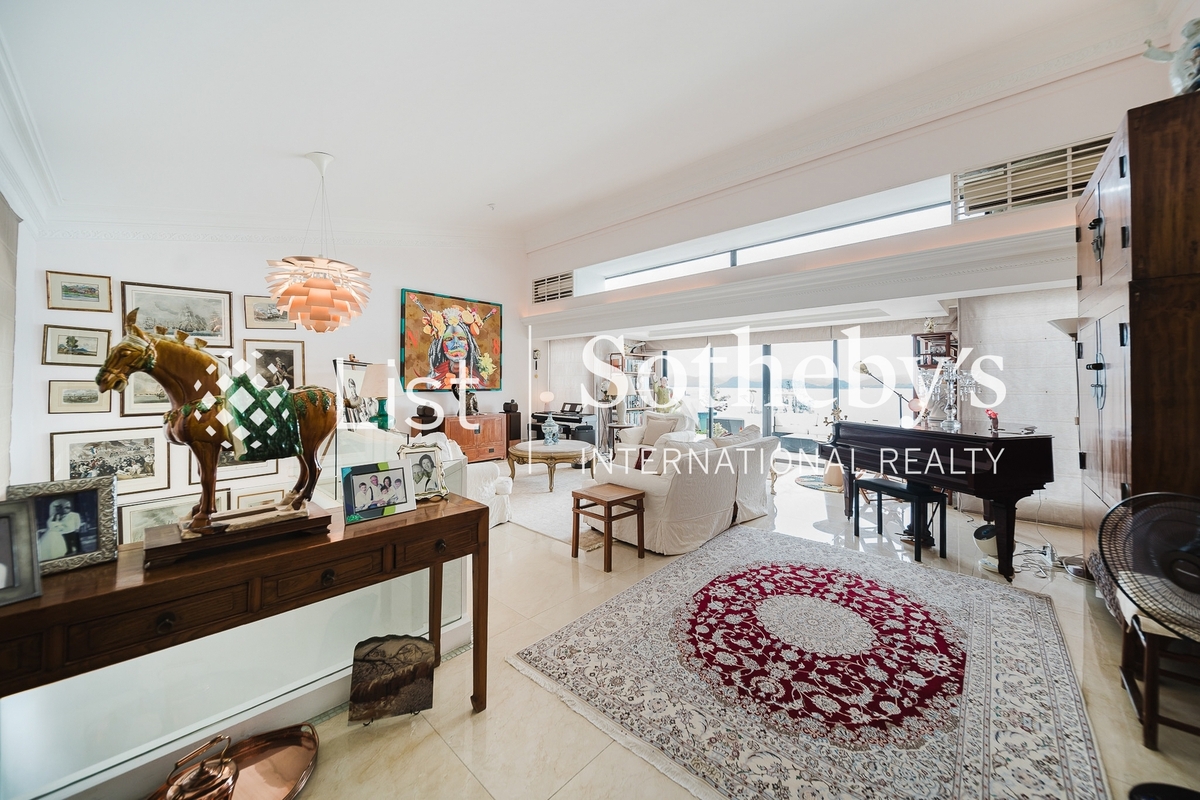 The Riviera 滿湖花園 | Living Room