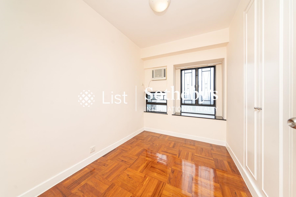 Park Towers 柏景臺 | Third Bedroom