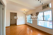 Ko Nga Court 高雅閣 | Living and Dining Room