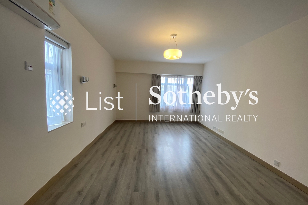 Park View Court 恒柏園 | Master Bedroom