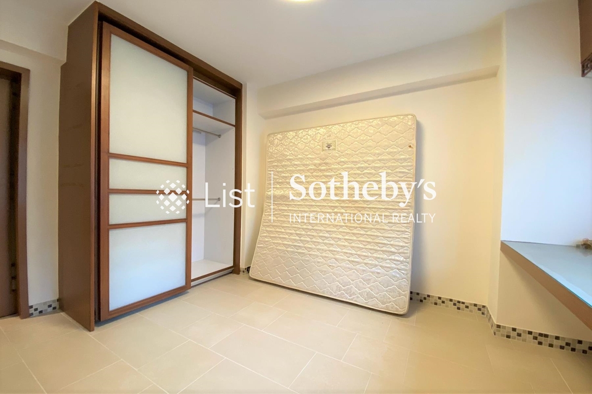 Park View Court 恒柏園 | Second Bedroom