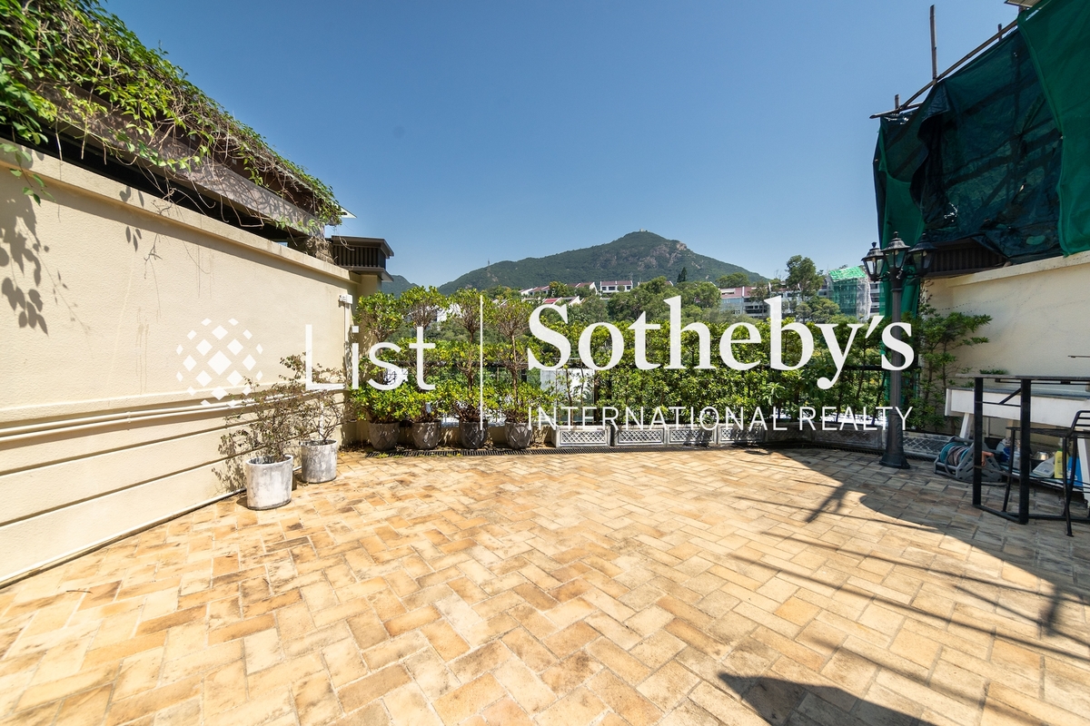 1 Shouson Hill Road East 壽臣山道東1號 | Private Terrace off Living and Dining Room