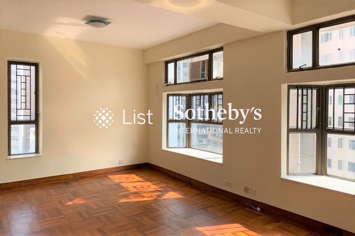 Sun & Moon Building 日月大廈 | Master Bedroom