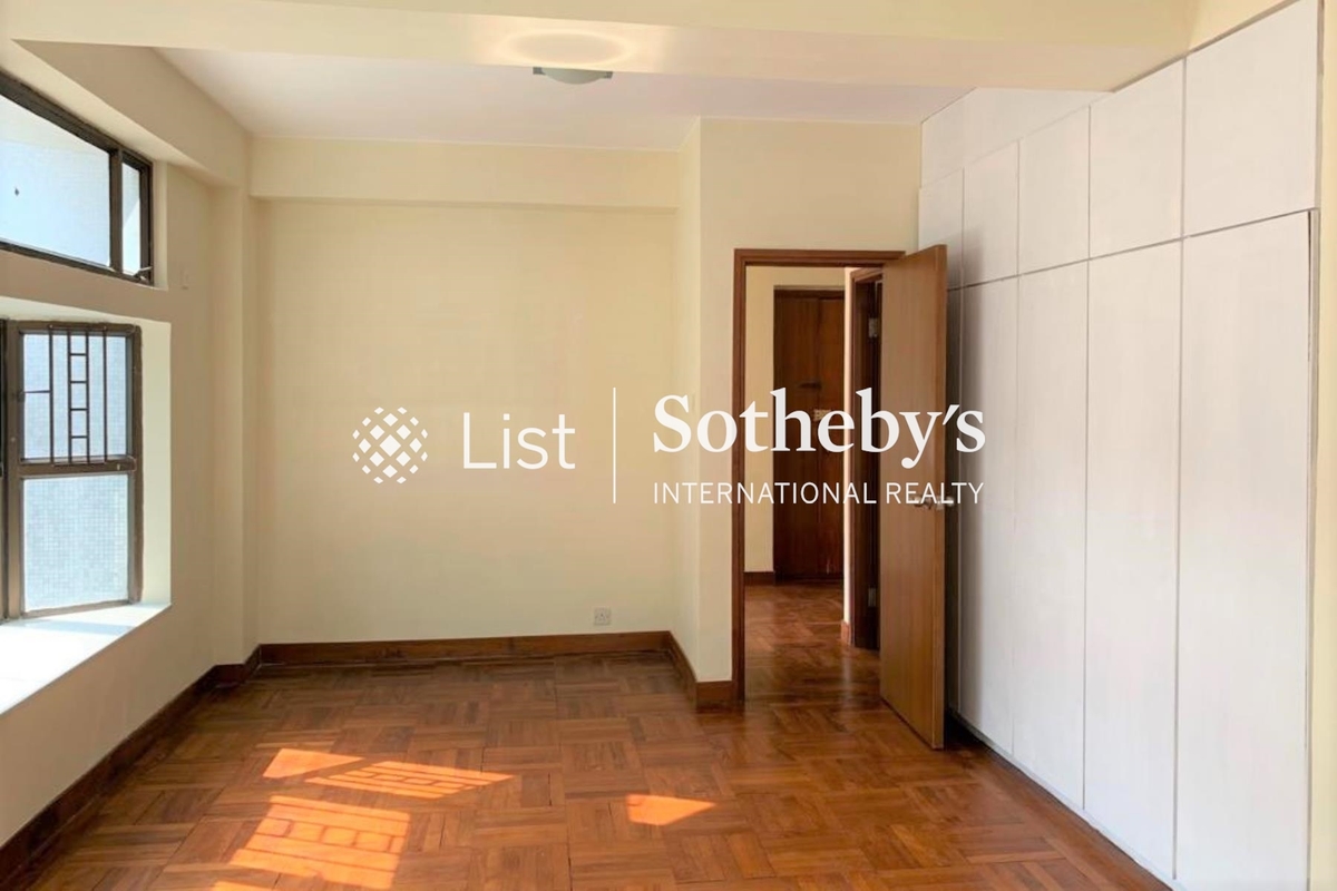 Sun & Moon Building 日月大廈 | Master Bedroom