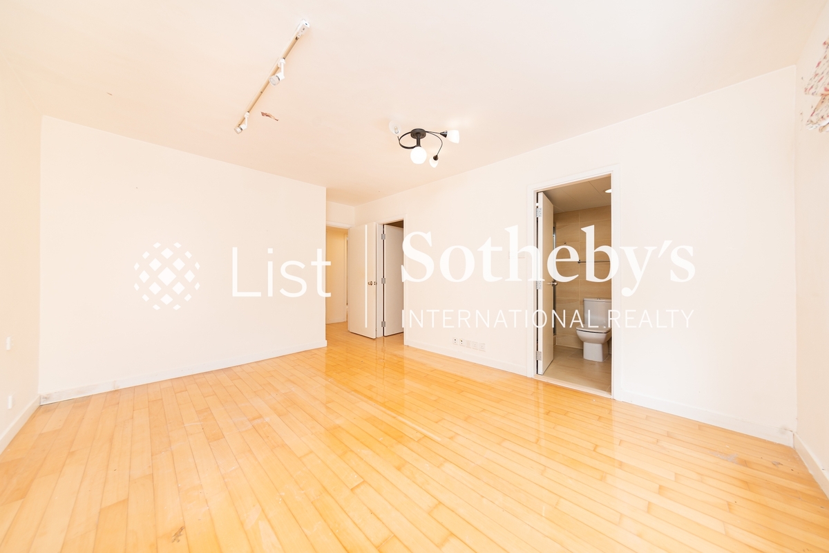 Unicorn Gardens 麒麟阁 | Master Bedroom