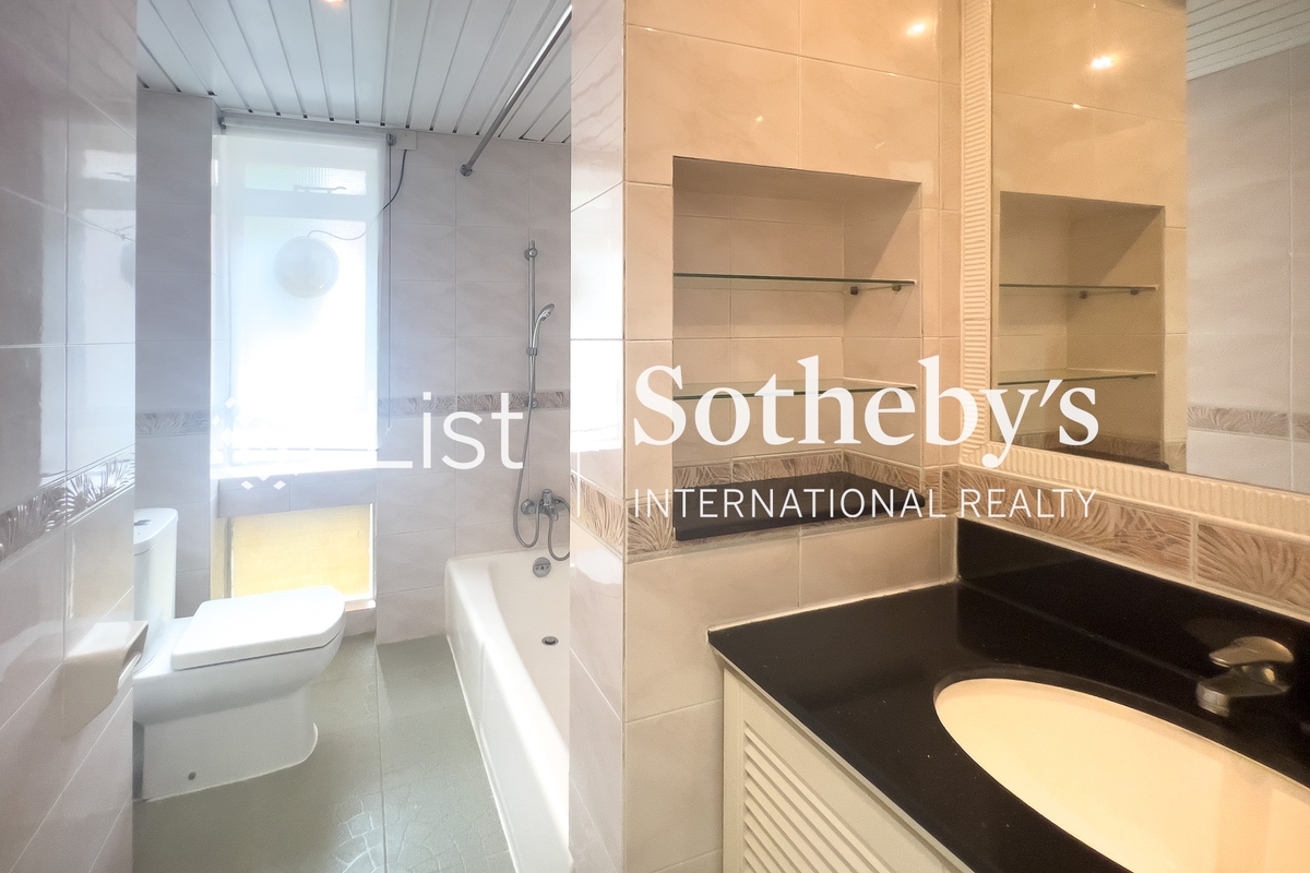 Unicorn Gardens 麒麟閣 | Guest Bathroom