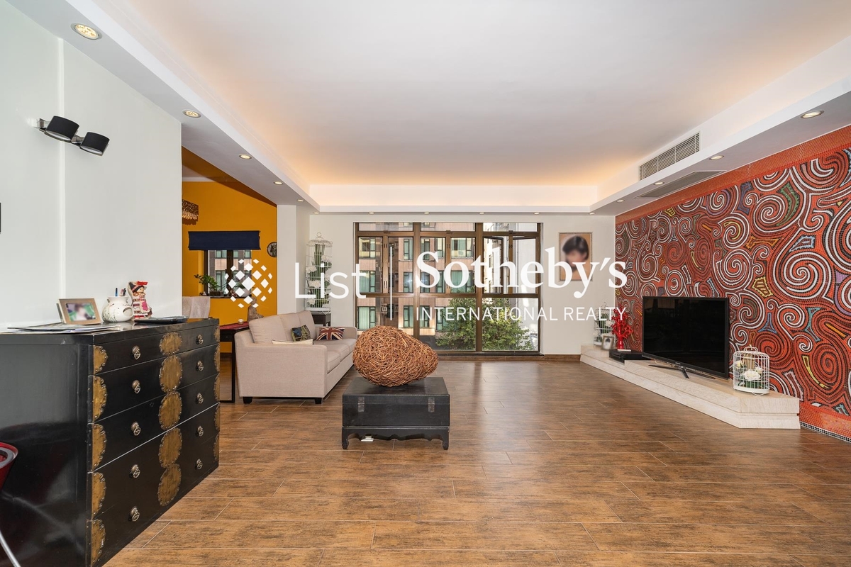 79-81 Blue Pool Road 藍塘道79-81號 | Living Area