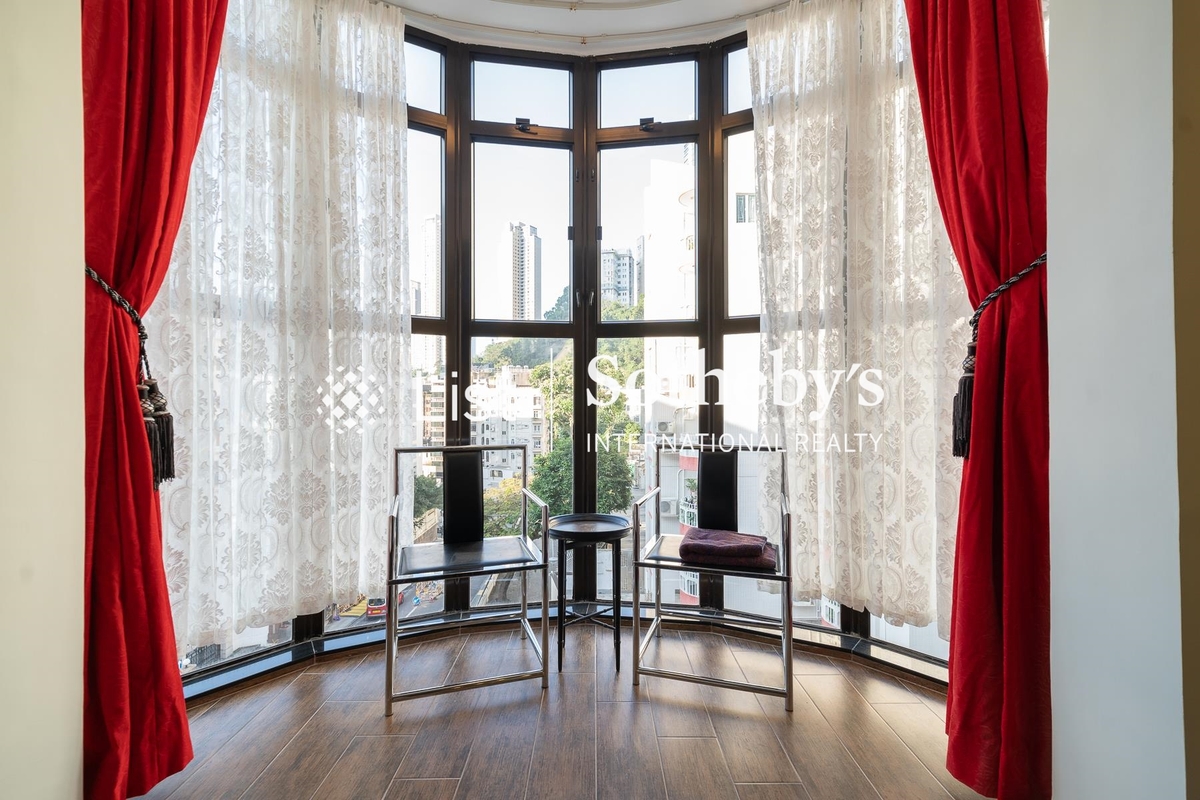 79-81 Blue Pool Road 藍塘道79-81號 | Master Bedroom