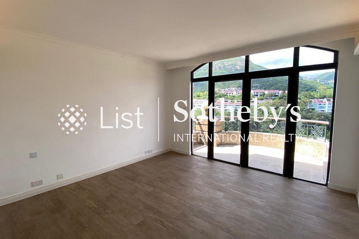 Las Pinadas 朗松居 | Master Bedroom