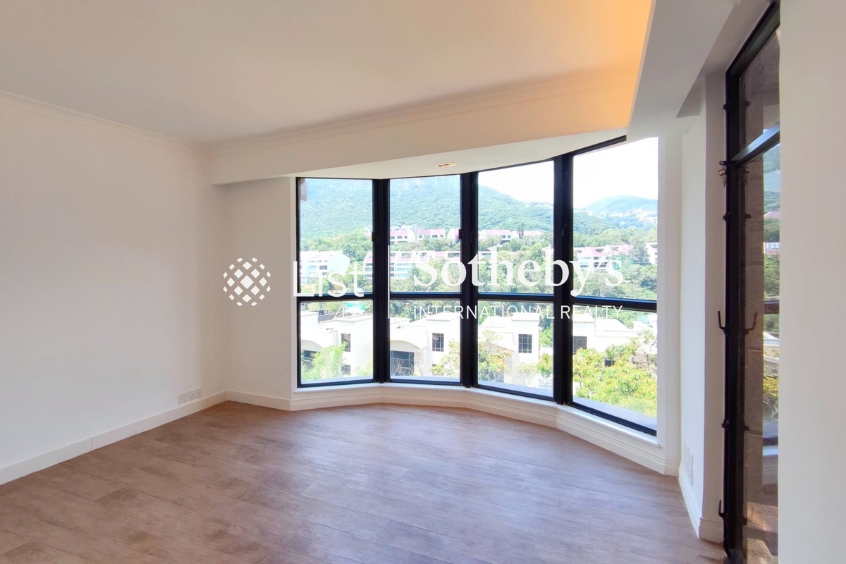 Las Pinadas 朗松居 | Second En-suite Bedroom