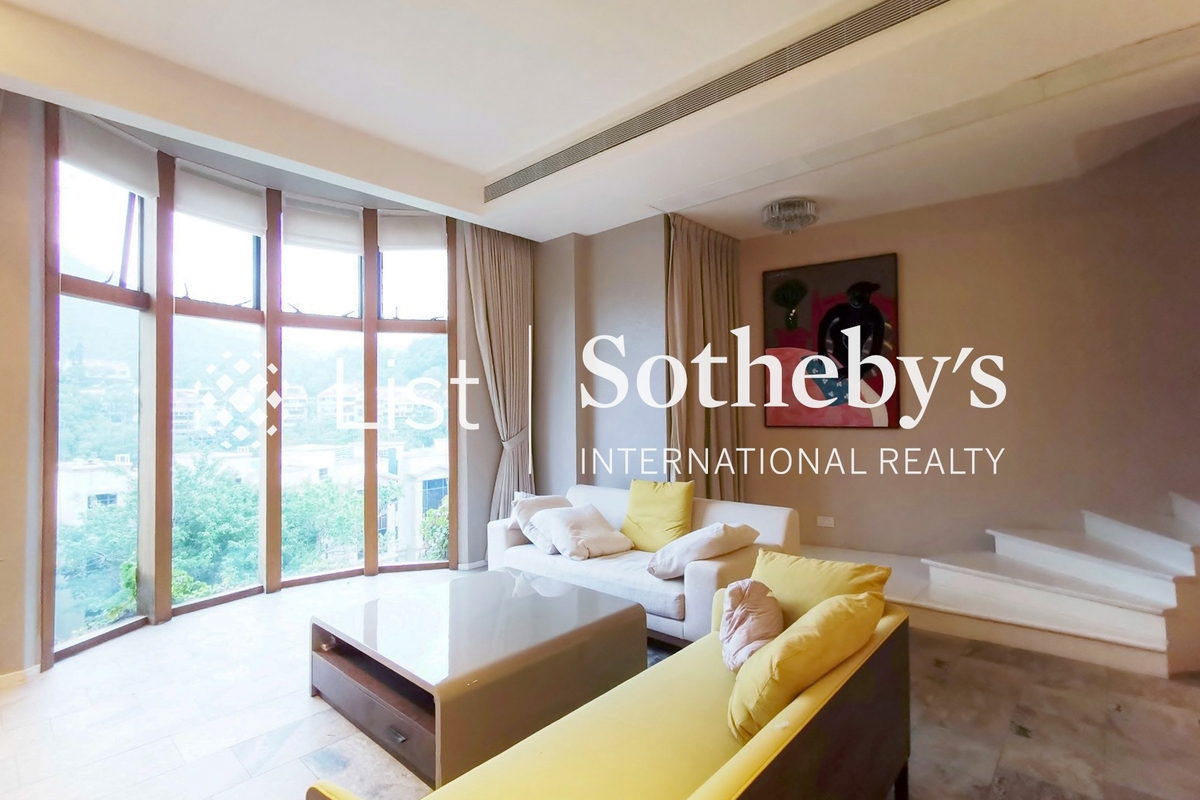 Las Pinadas 朗松居 | Living and Dining Room