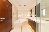 2 Barker Road 白加道2號 | Master Bathroom