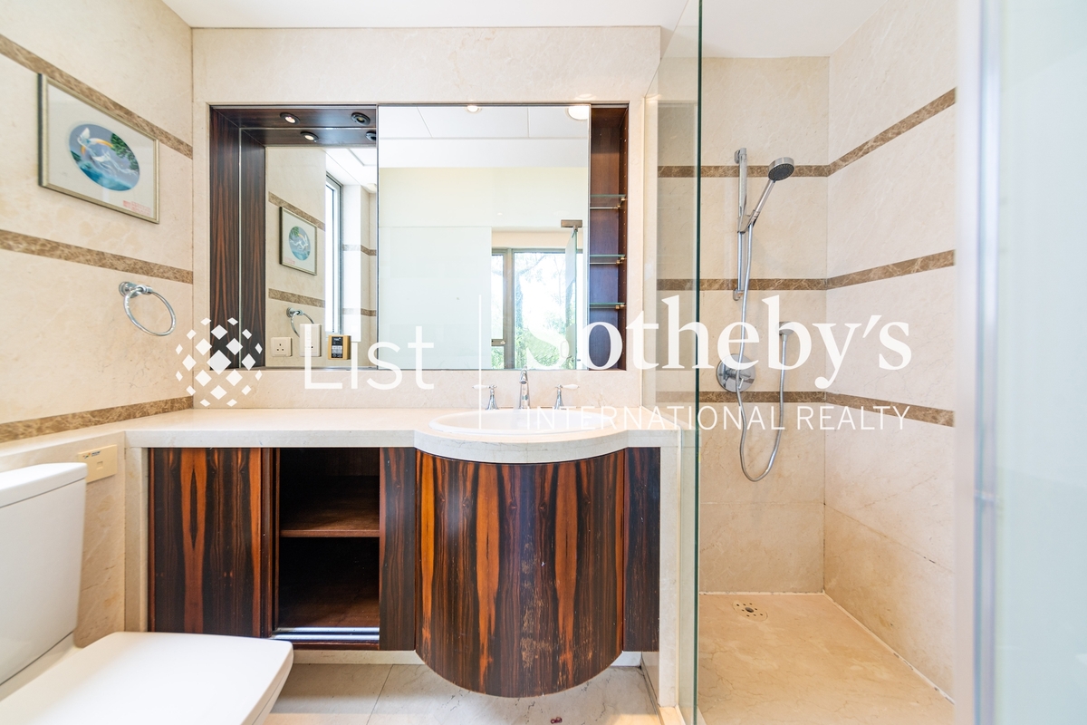 2 Barker Road 白加道2號 | Second En-suite Bathroom