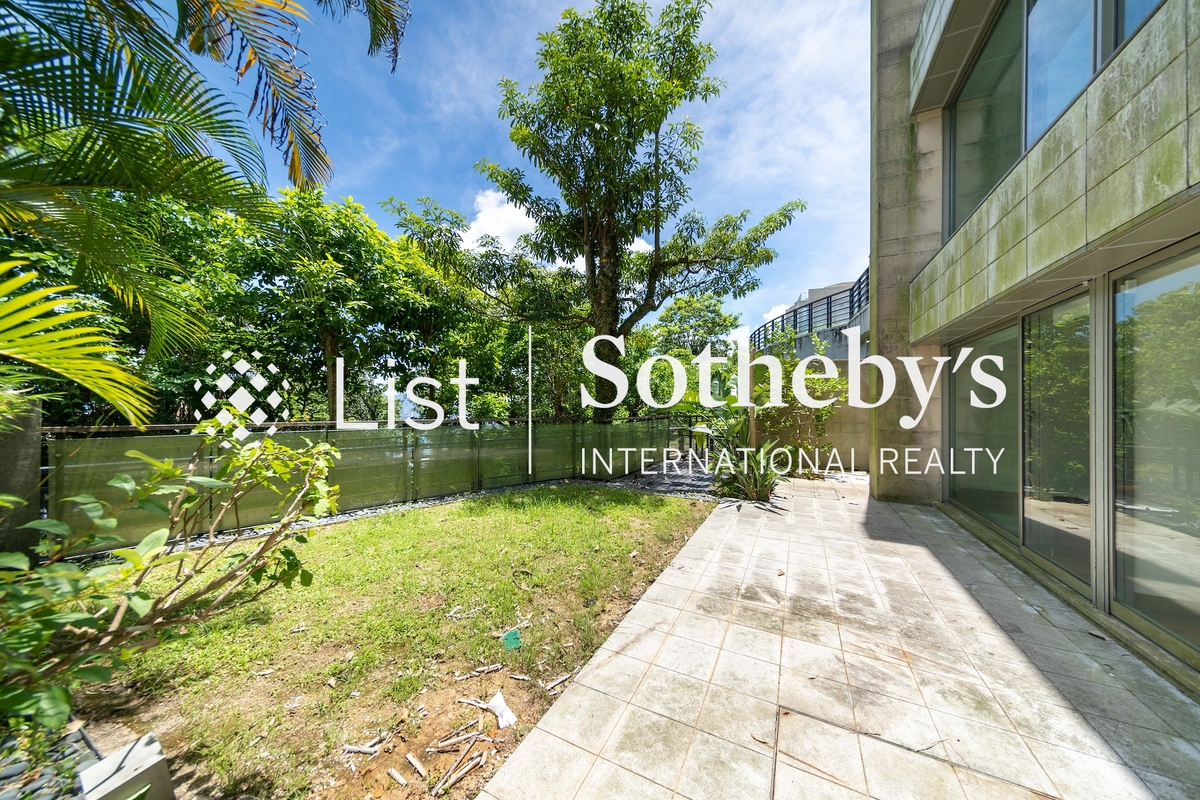 2 Barker Road 白加道2號 | Private Garden off Third & Fourth Bedrooms