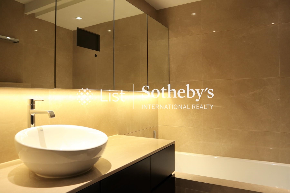 Regent Hill 壹銮 | Master Bathroom