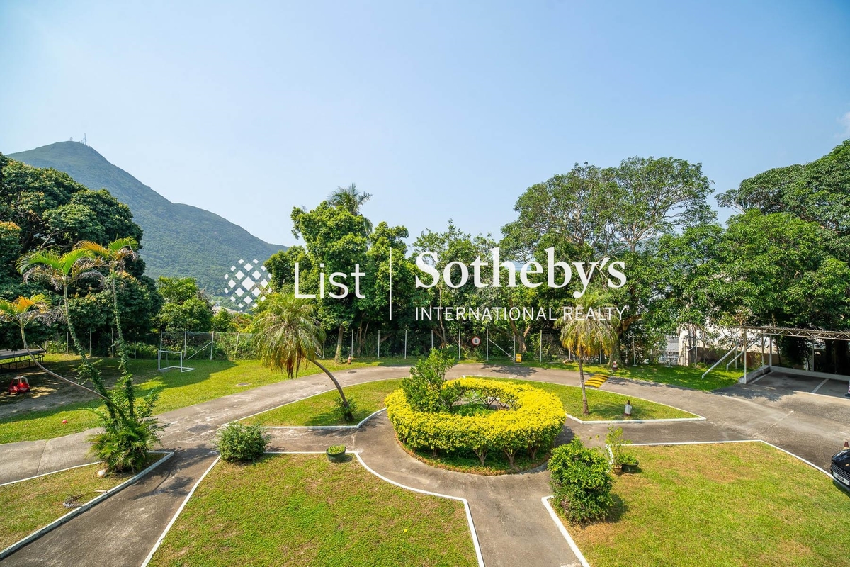 47A-49C Shouson Hill Road 壽山村道47A-49C號 | View from Living and Dining Room