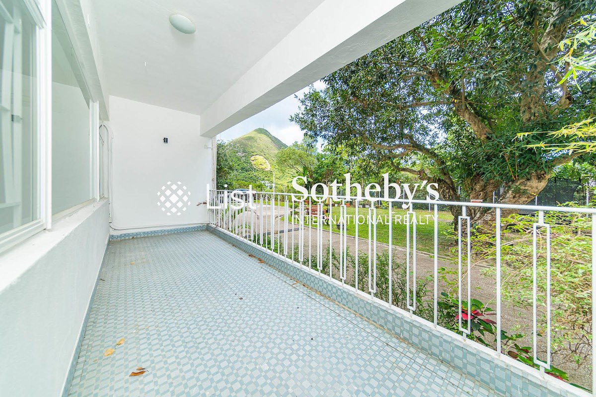 47A-49C Shouson Hill Road 寿山村道47A-49C号 | Balcony off Living and Dining Room