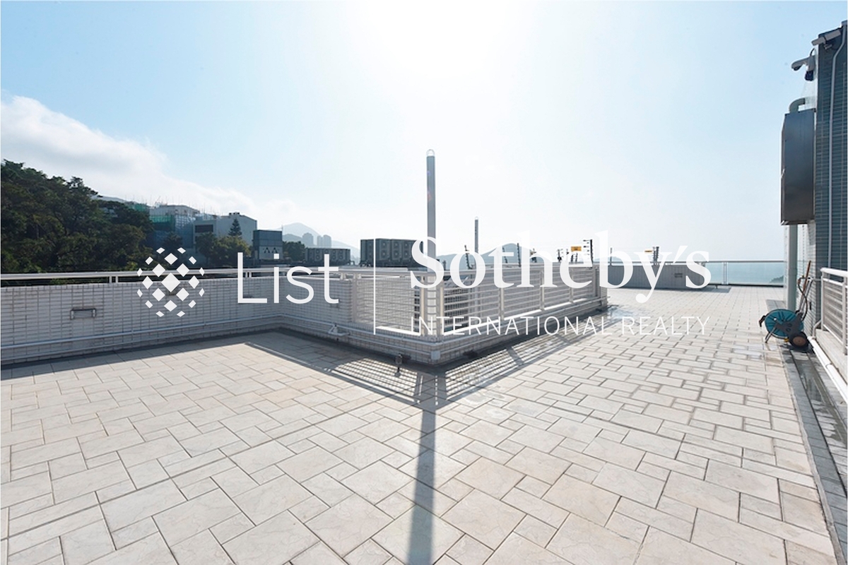Hau Yuen 厚園 | Private Roof Terrace