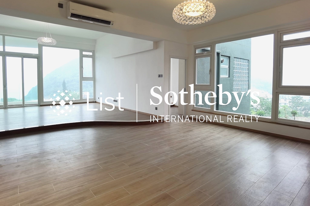 Woodland Villa 傲林軒 | Living and Dining Room