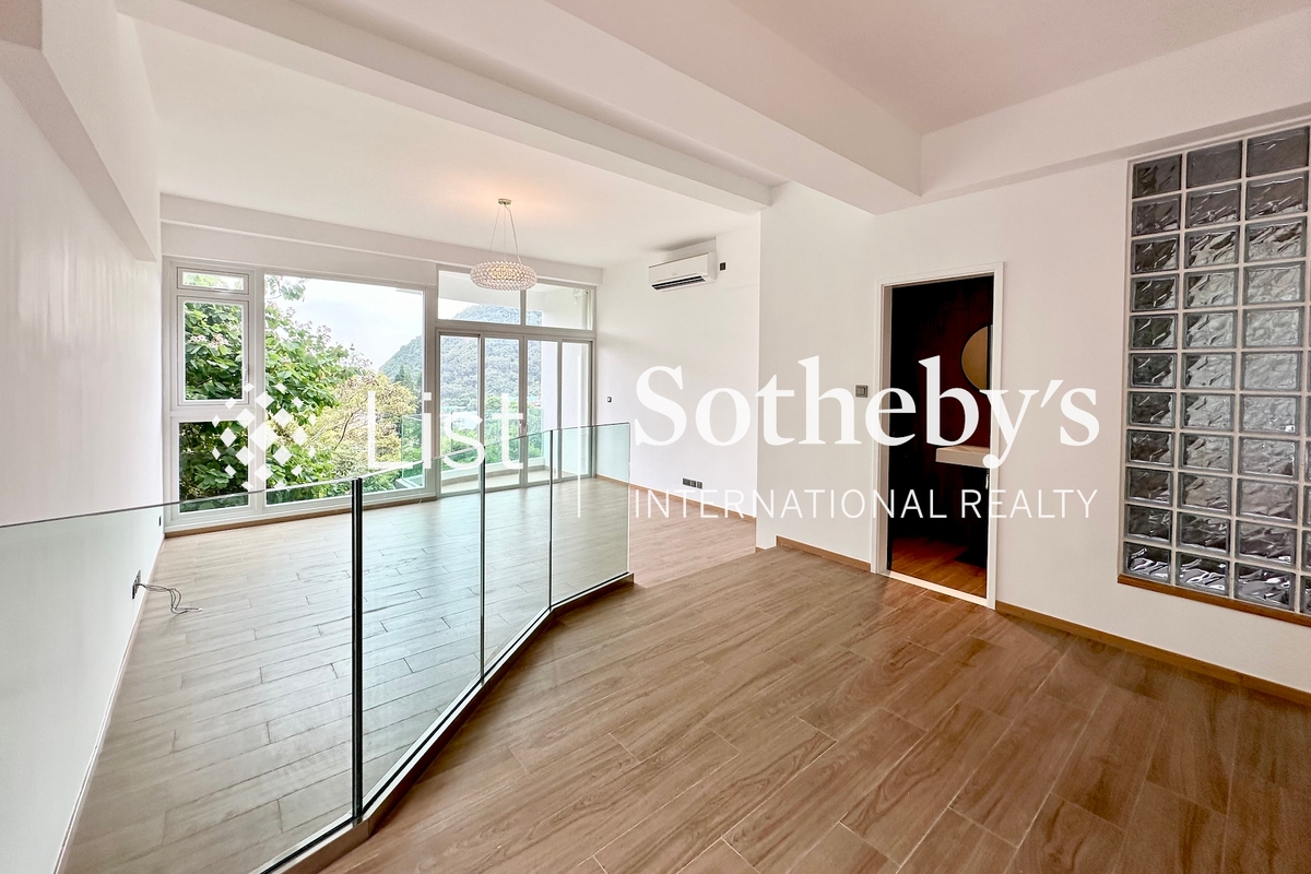 Woodland Villa 傲林軒 | Living and Dining Room