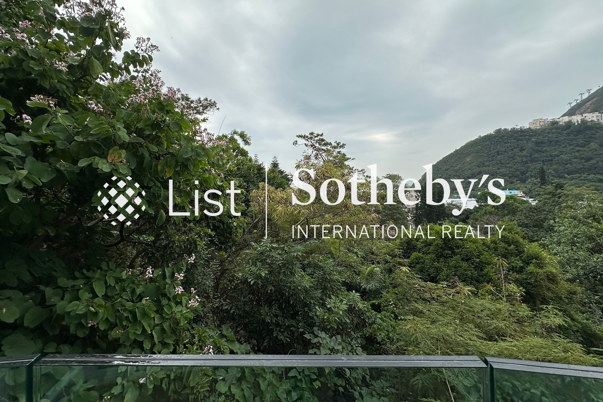 Woodland Villa 傲林軒 | View from Living and Dining Room