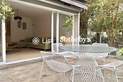 Shouson Garden 壽山花園 | Private Garden off Living and Dining Room