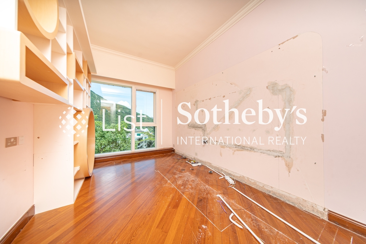 12 Shouson Hill Road 壽山村道12號 | Fourth Bedroom