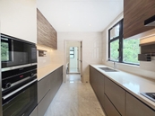 Elite Villas 怡礼苑 | Kitchen