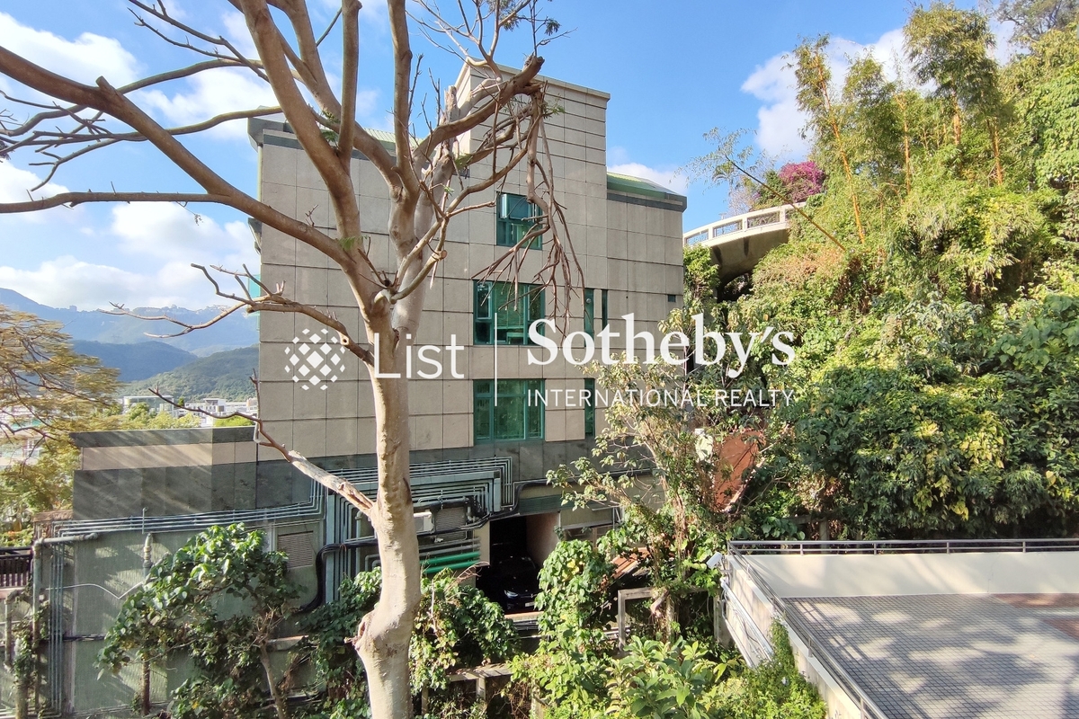 Elite Villas 怡禮苑 | View from Living and Dining Room