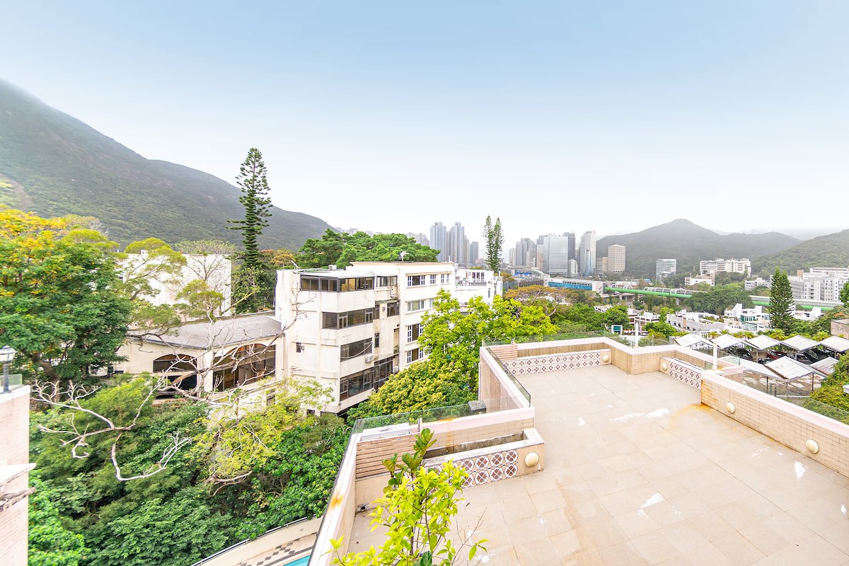 Elite Villas 怡礼苑 | View from Private Terrace