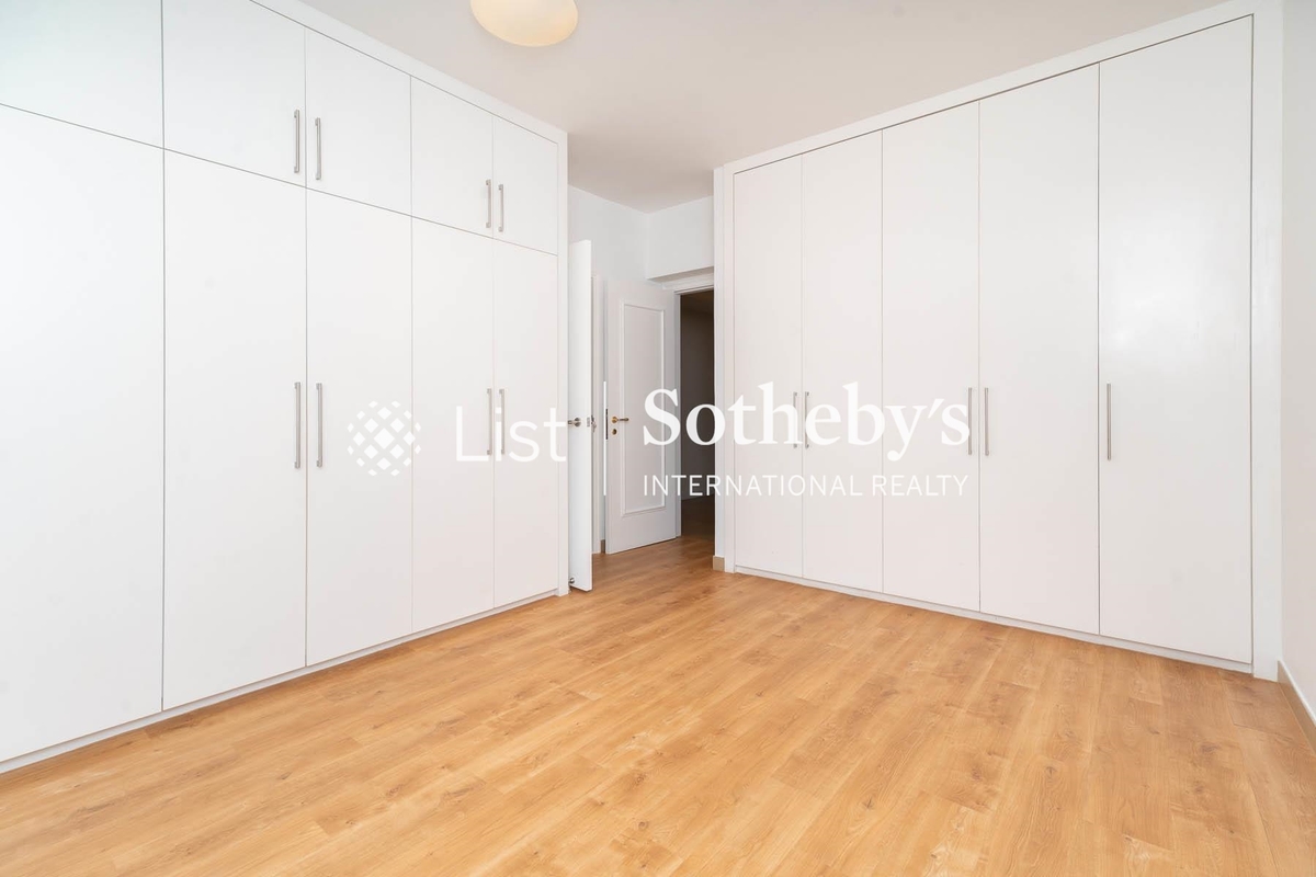 Manderly Garden 文禮苑 | Third En-suite Bedroom