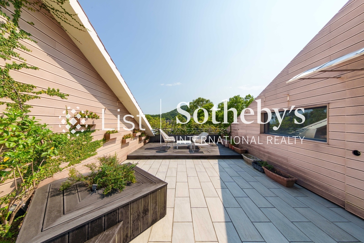 Manderly Garden 文礼苑 | Private Roof Terrace