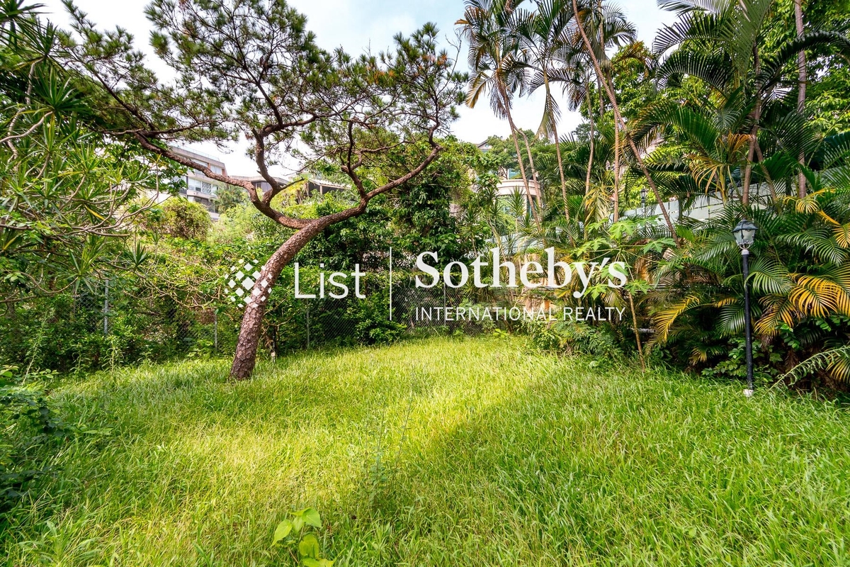 Orchid Hill Orchid Hill | Private Garden off Family Room