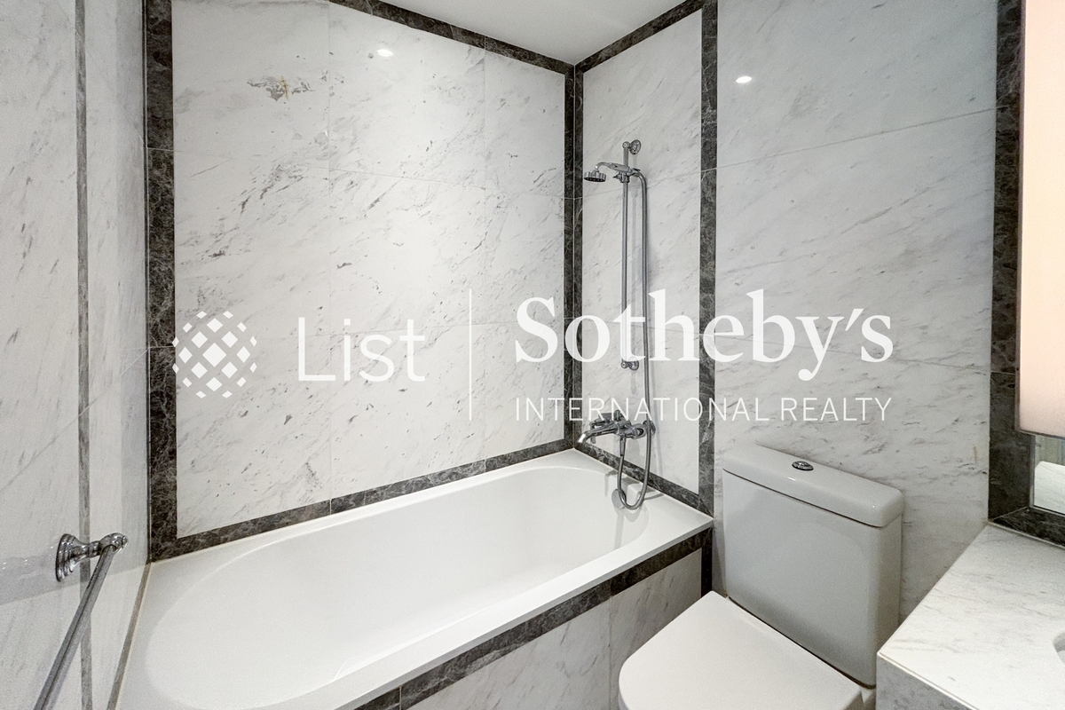 Kensington Hill Kensington Hill | Guest Bathroom