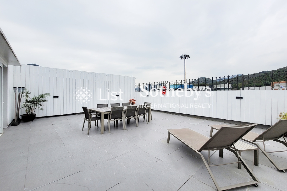 Goldson Place 金信閣 | Private Roof Terrace