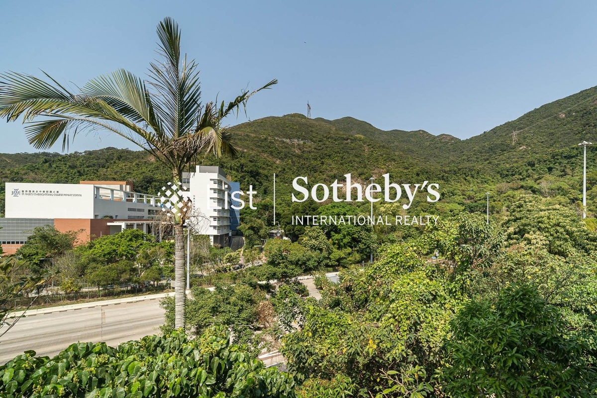 Goldson Place 金信閣 | View from Living Room