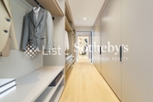 Ansaldo 南天第 | Walk-in Closet in Master Bedroom 
