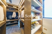 Ansaldo 南天第 | Walk-in Closet in Master Bedroom 