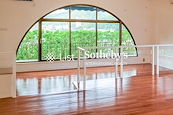 Pine Lodge 松苑 | Living and Dining Rooms