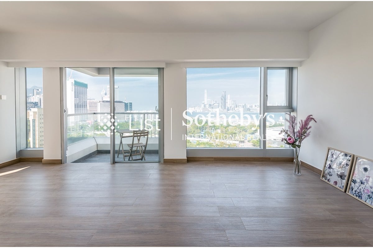 118 Tung Lo Wan Road 銅鑼灣道118號 | Balcony off Living and Dining Room