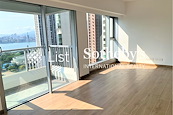 118 Tung Lo Wan Road 銅鑼灣道118號 | Living and Dining Room