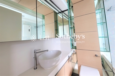 Centre Stage 聚贤居 | 